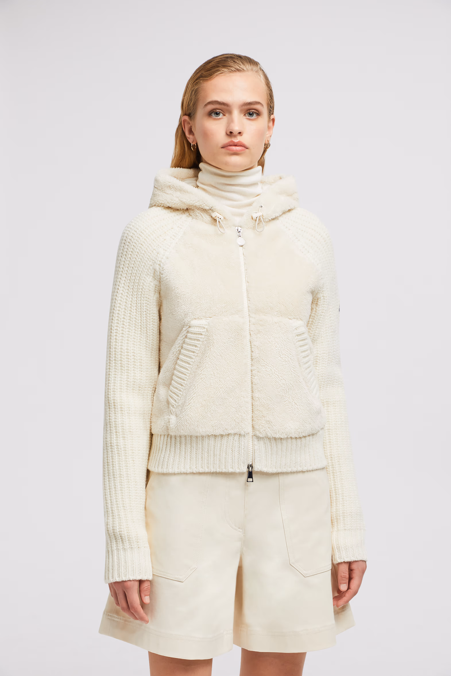 Cárdigan con capucha y cremallera acolchado de lana y efecto peluche Mujer Blanco Moncler 3